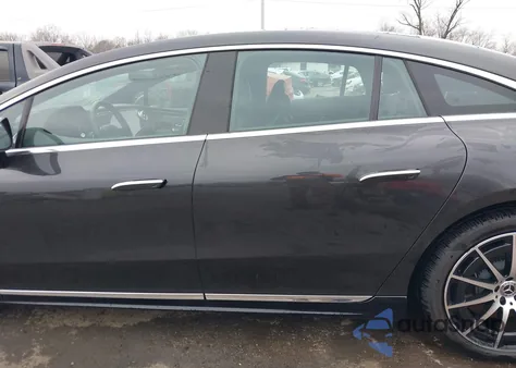 2023 Mercedes-Benz Eqs 580 4Matic z USA, uszkodzony, nr VIN W1KCG4EB1PA031875